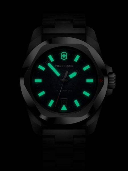 Meeste käekell Victorinox I.N.O.X. 242031 - Premiumkellad