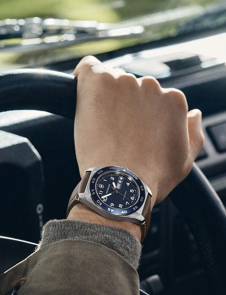 Meeste käekell Victorinox Swiss Army 242040 - Premiumkellad