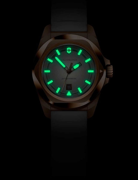 Naiste käekell Victorinox I.N.O.X. Small 242037 - Premiumkellad