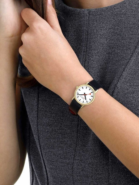 Naiste käekell Mondaine Classic A658.30323.10SBBV