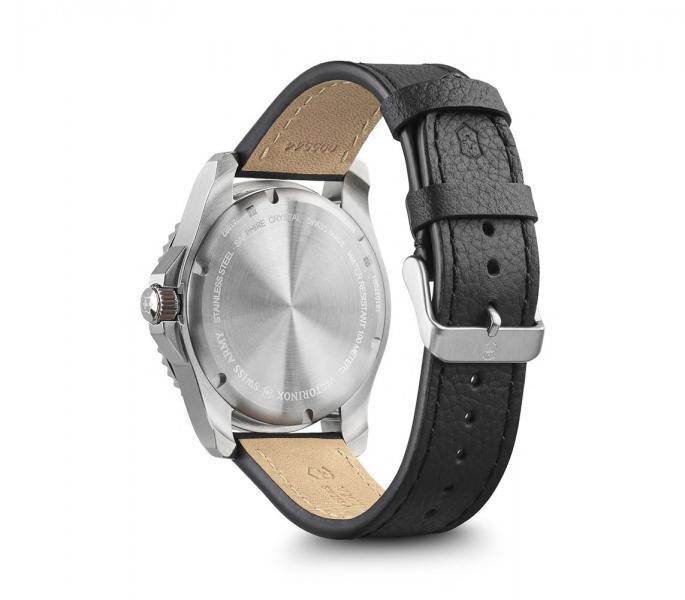 Meeste käekell Victorinox Maverick 241862 - Premiumkellad